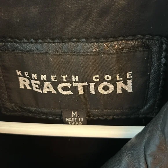 Kenneth Cole Reaction Black Leather Peacoat Jacket Womens Size medium - Picture 3 of 4